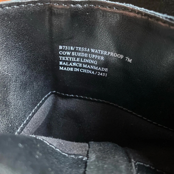 Blondo Knee Boots Waterproof Cow Suede Quiet Luxury Streetwear Date Night Y2K - Picture 9 of 12